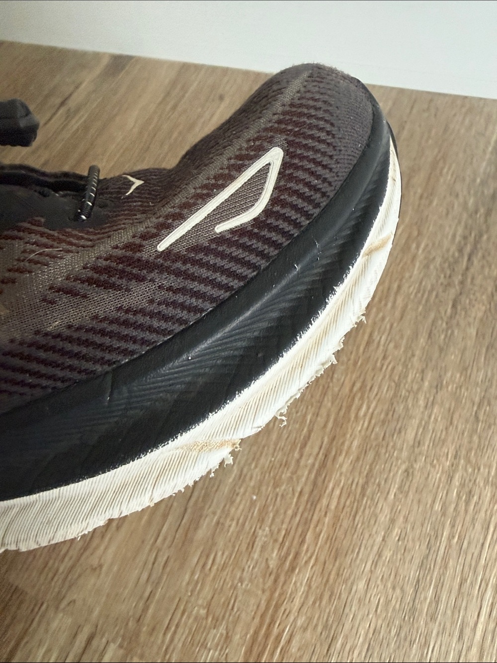 Hoka Clifton 9 Black and White Athletic Sneakers Size 8 - Picture 11 of 12